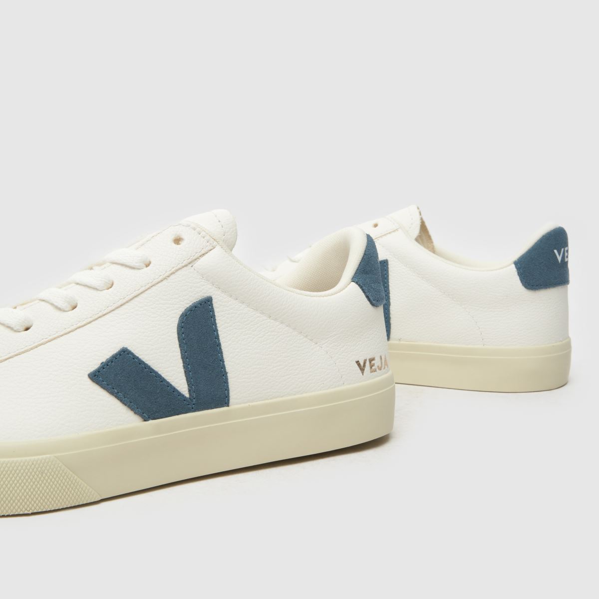 VEJA campo trainers i vitt och blått
