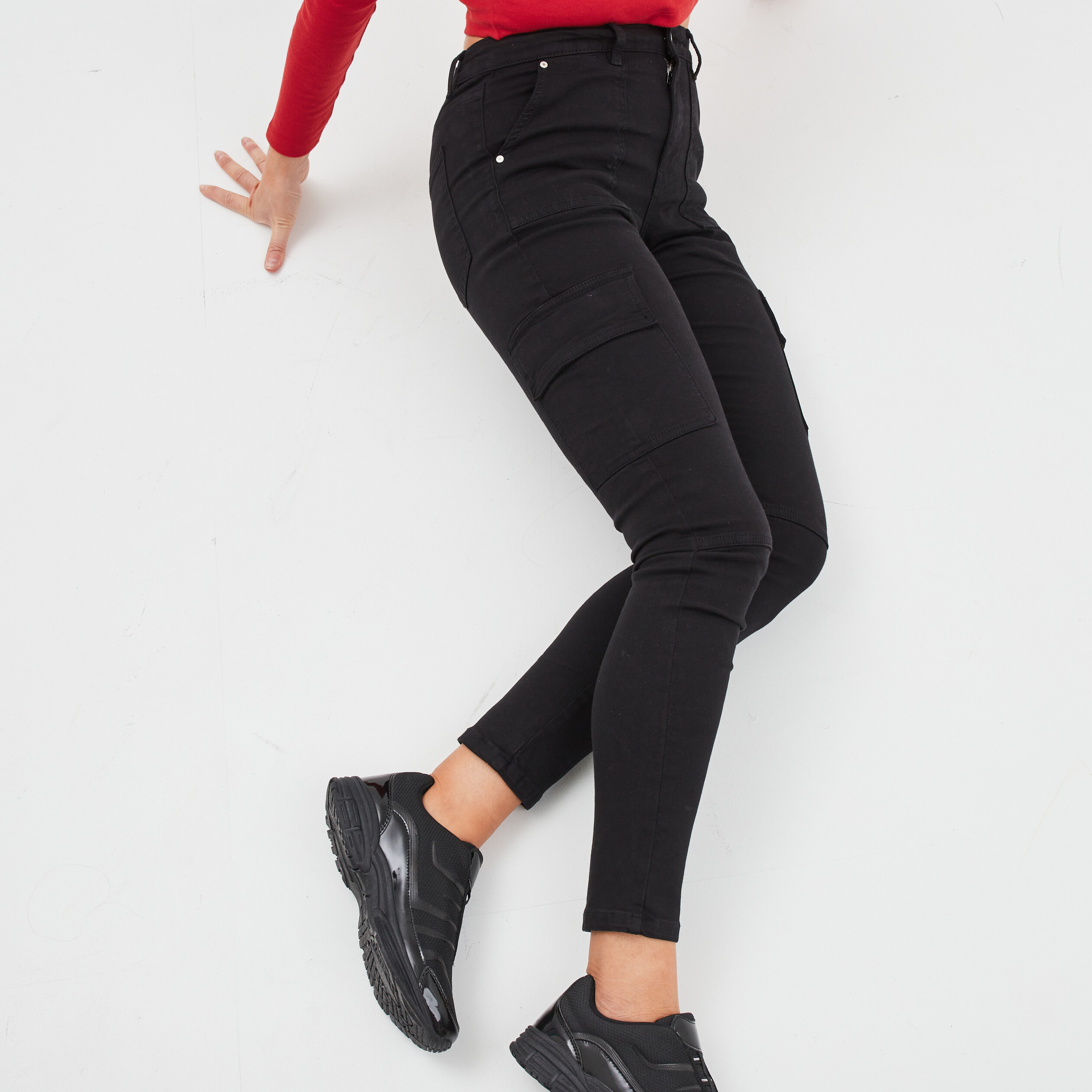 Pantalon cargo skinny 7 8ème Liberto noir femme | La Halle