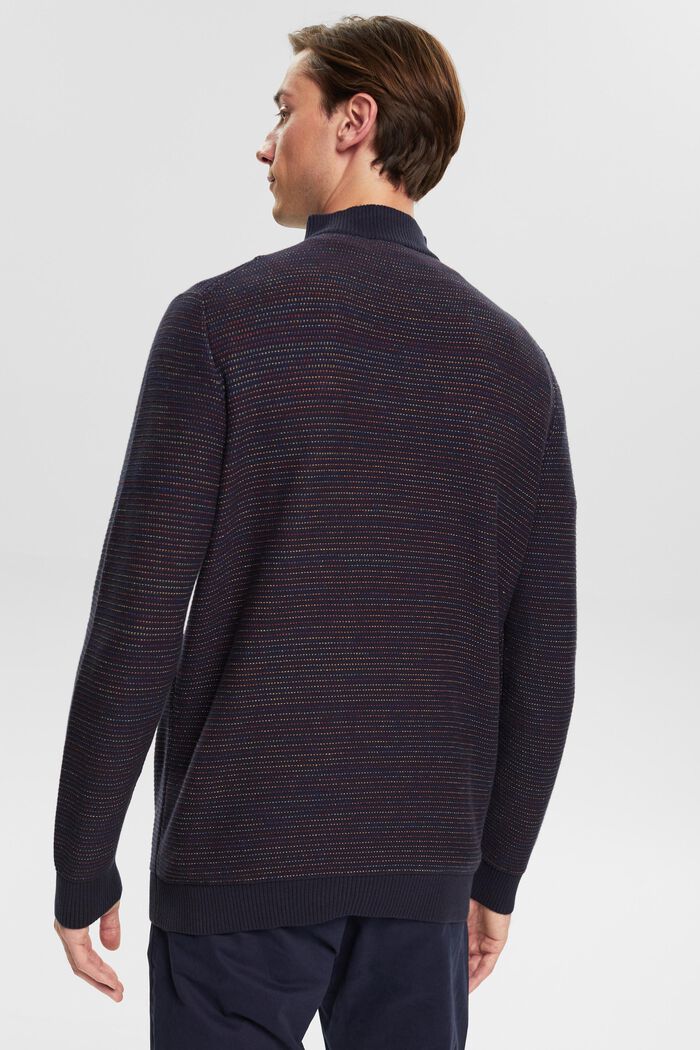 Strickpullover mit halbem Zipper und Streifen