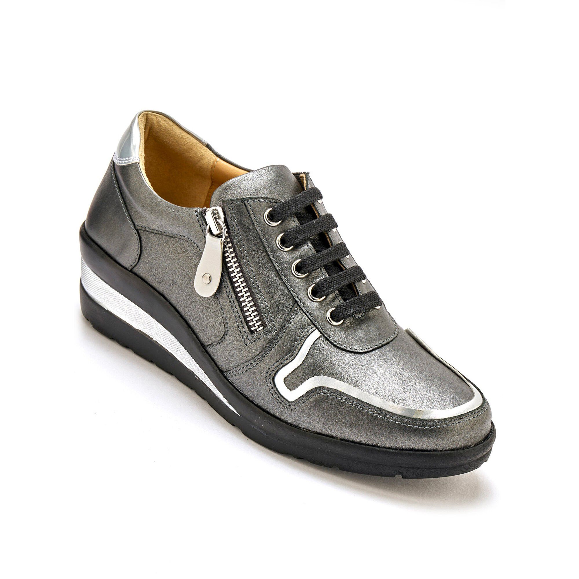 Derbies largeur confort en cuir détails métallisés