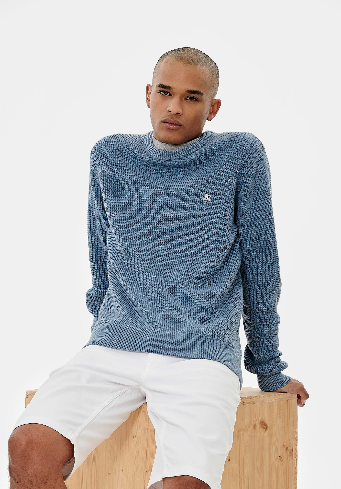 NEO    Pull bleu Homme en laine