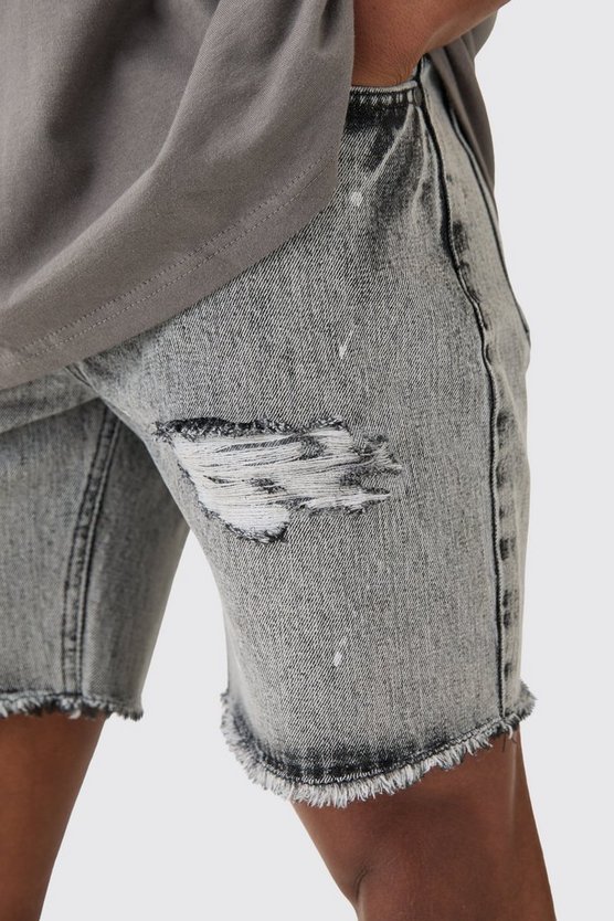 Zerrissene Slim-Fit Jeansshorts mit Farbspritzern