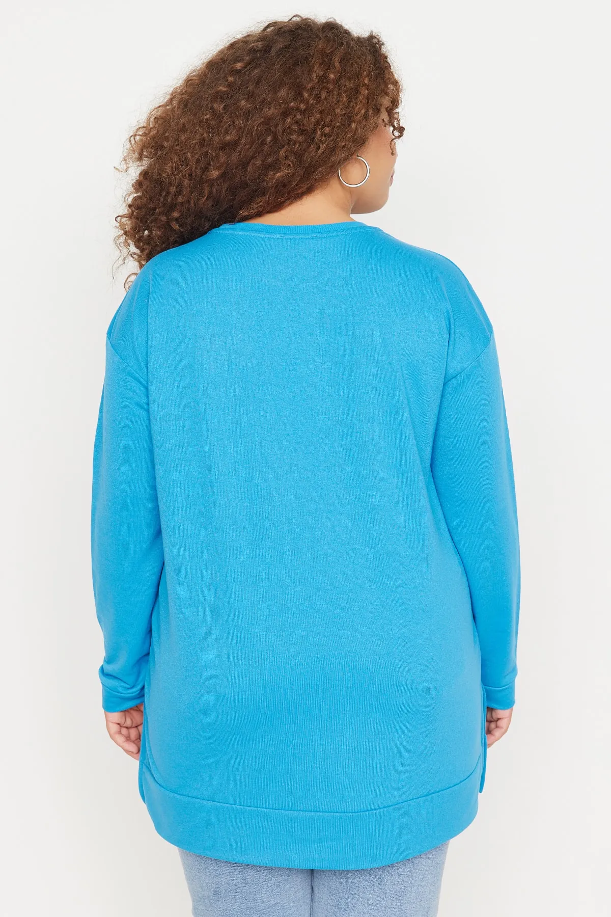 Trendyol Curve  Blaues, detailliertes, dünnes Strick-Sweatshirt mit Schlitz TBBSS22SW0173