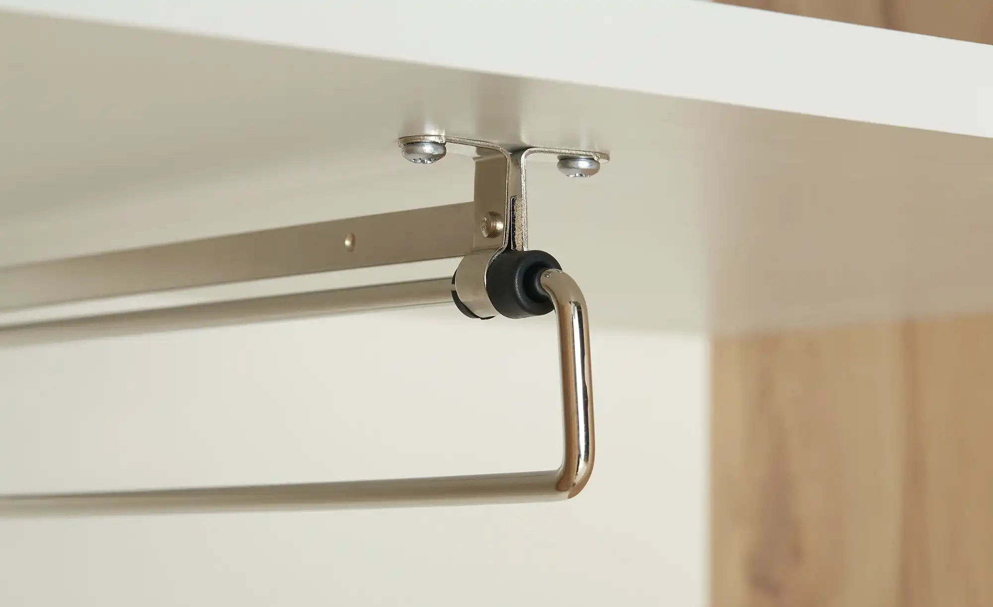 Garderobenschrank