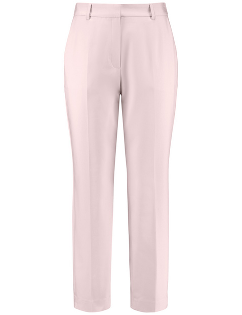Elegante Hose mit Bügelfalten