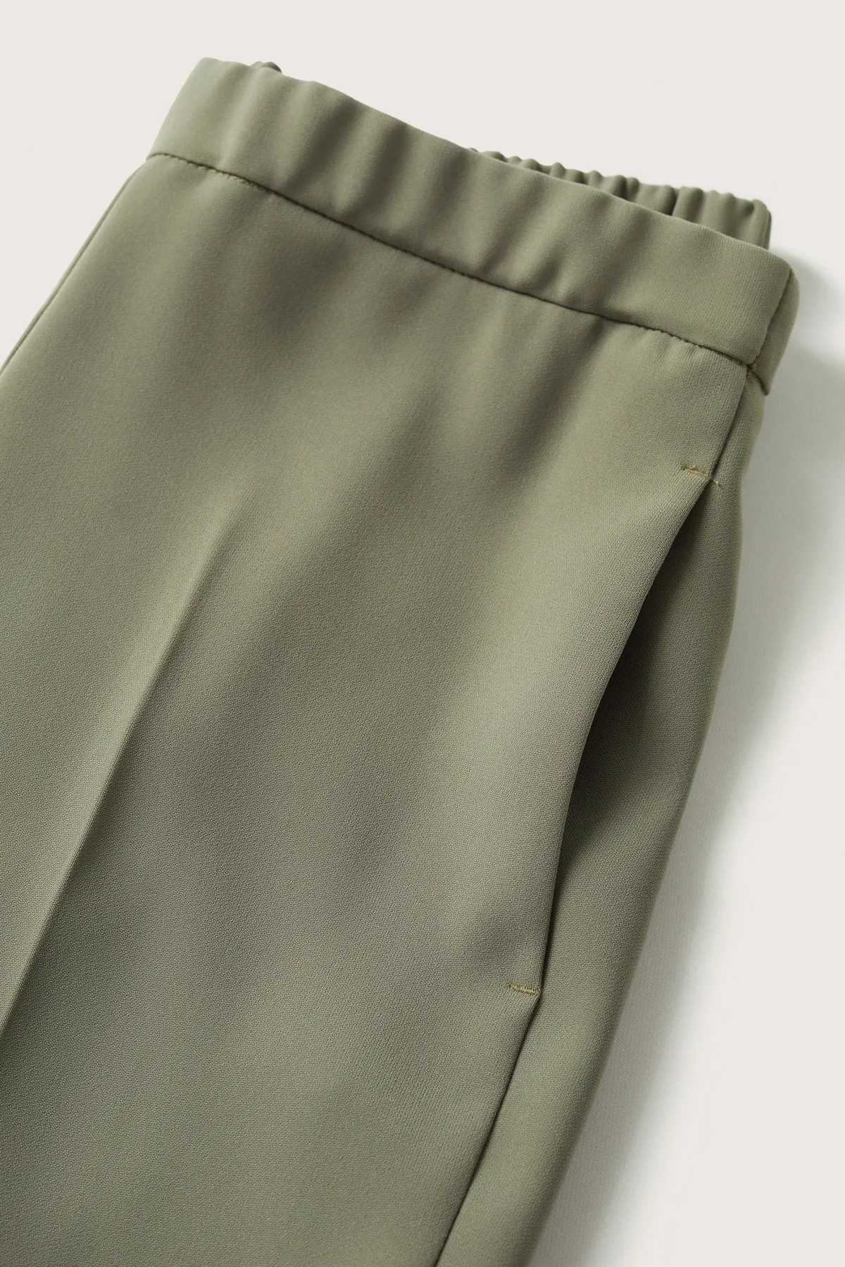 MANGO  27083262 Damen Pastellgrün