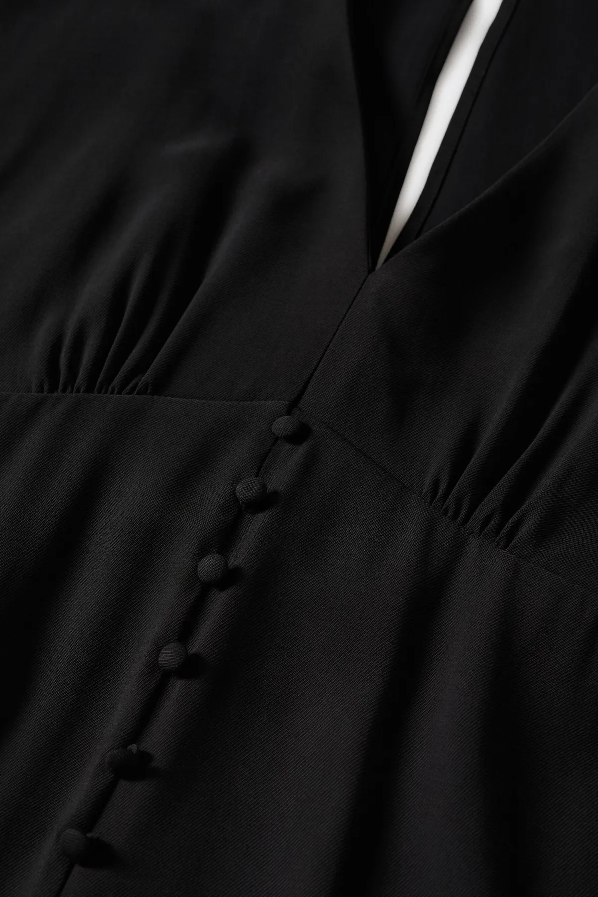 MANGO  Schwarzes Damenkleid 37923846