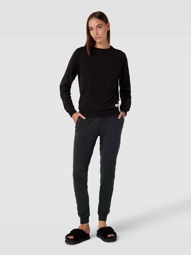 Sweatpants mit Gesäßtasche Modell 'ESTABLISHED' in schwarz