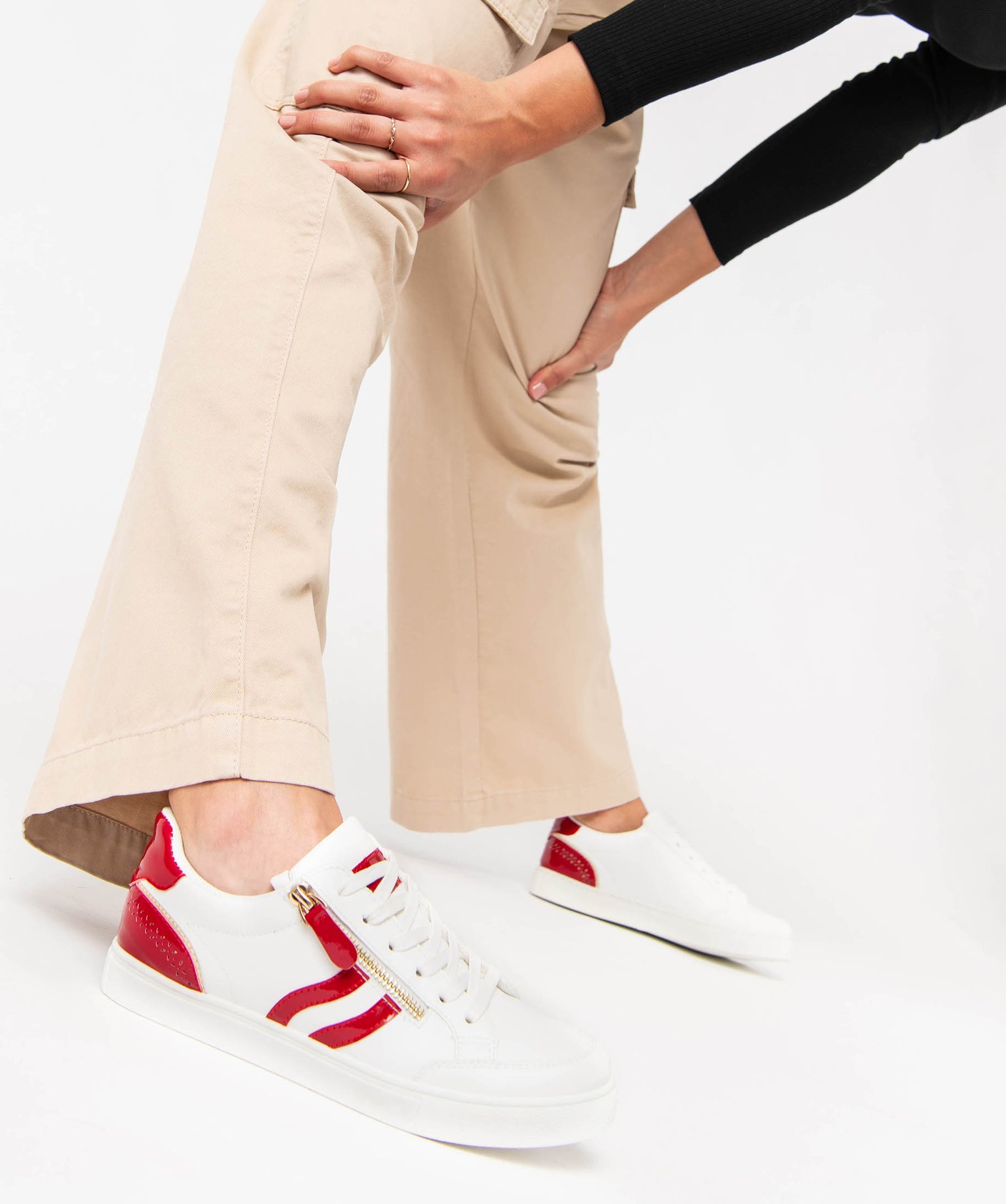Baskets femme à zip fantaisie avec détails vernis contrast... blanc | GEMO