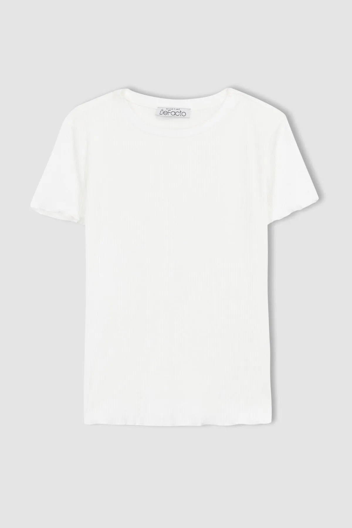 DeFacto  Tailliertes Kurzarm-T-Shirt mit Rundhalsausschnitt K7064az23sm