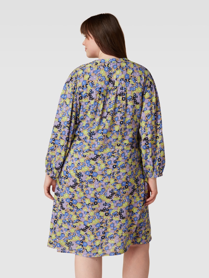PLUS SIZE Knielanges Tunikakleid aus Viskose Modell 'Merla' in flieder