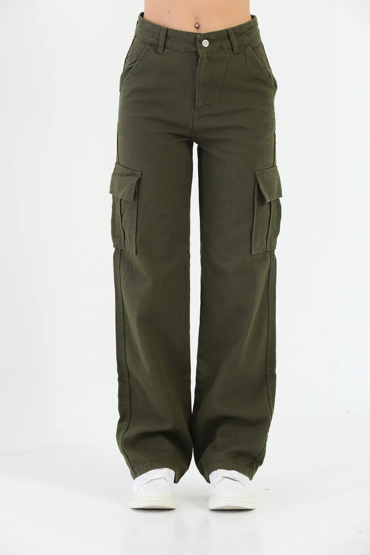 BİKELİFE  Khakifarbene Cargohose für Damen mit hoher Taille und weitem Bein