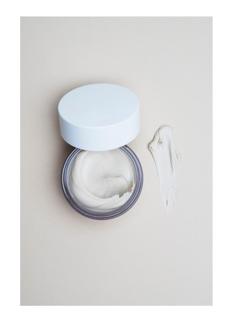 Pomadă matifiantă OUAI Medium Control - Pomadă de păr