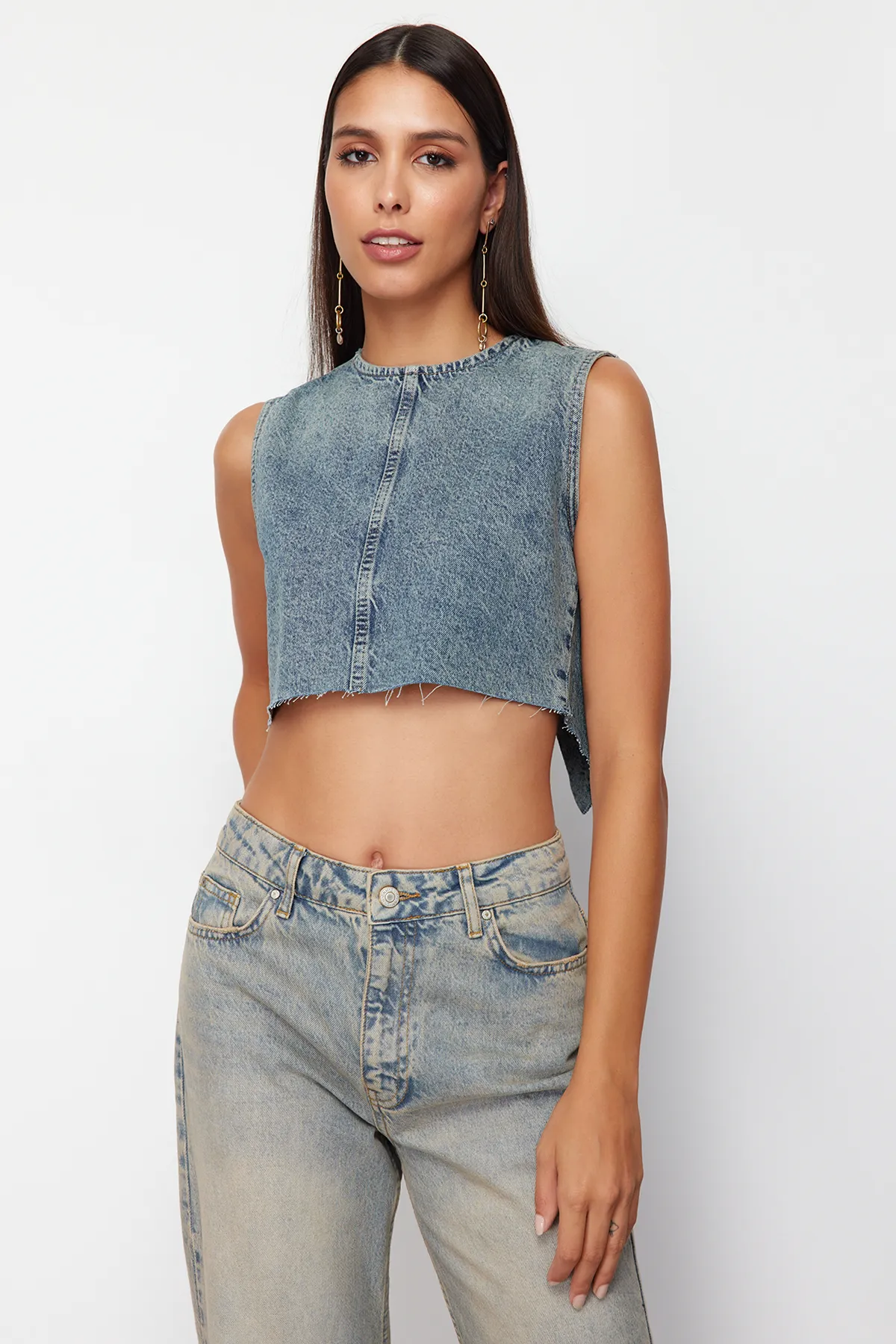 Trendyol Collection  Blaues rückenfreies Denim-Bustier TWOSS24BS00016