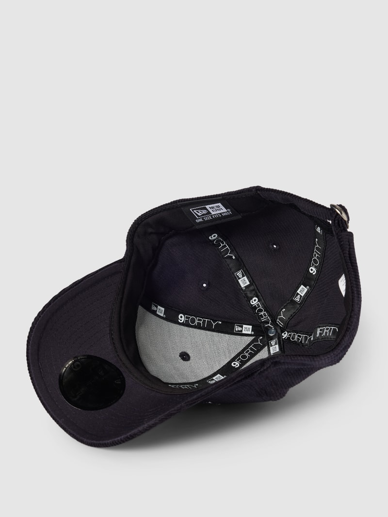 Basecap mit Label-Stitching in marineblau