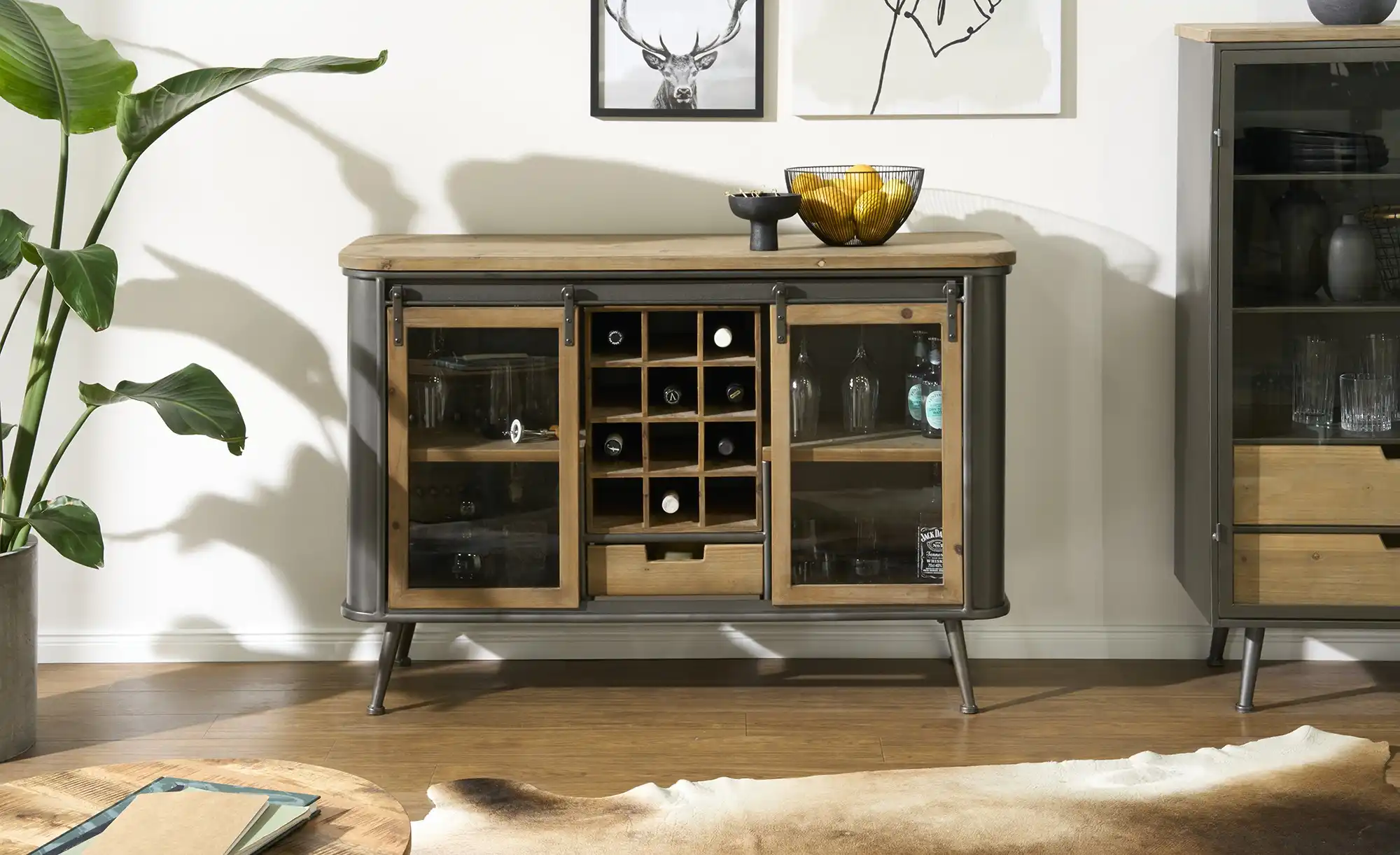 Sideboard