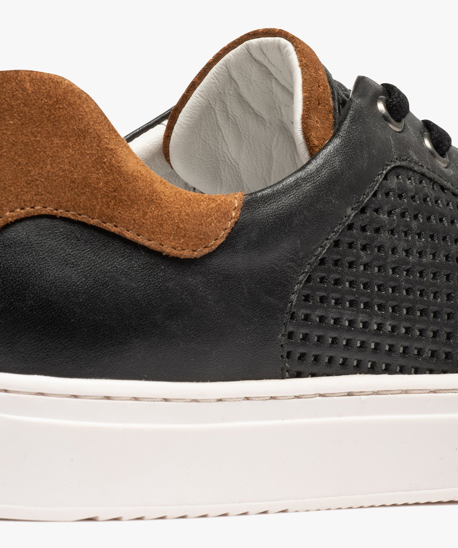 Baskets homme dessus cuir souple et aéré – Tanéo noir | GEMO