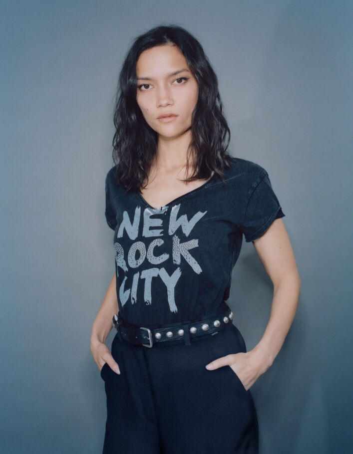 Tee-shirt noir message Rock et clous Femme