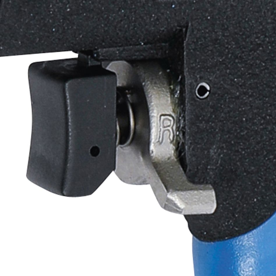 BGS 3320 Air impact wrench for spark plugs