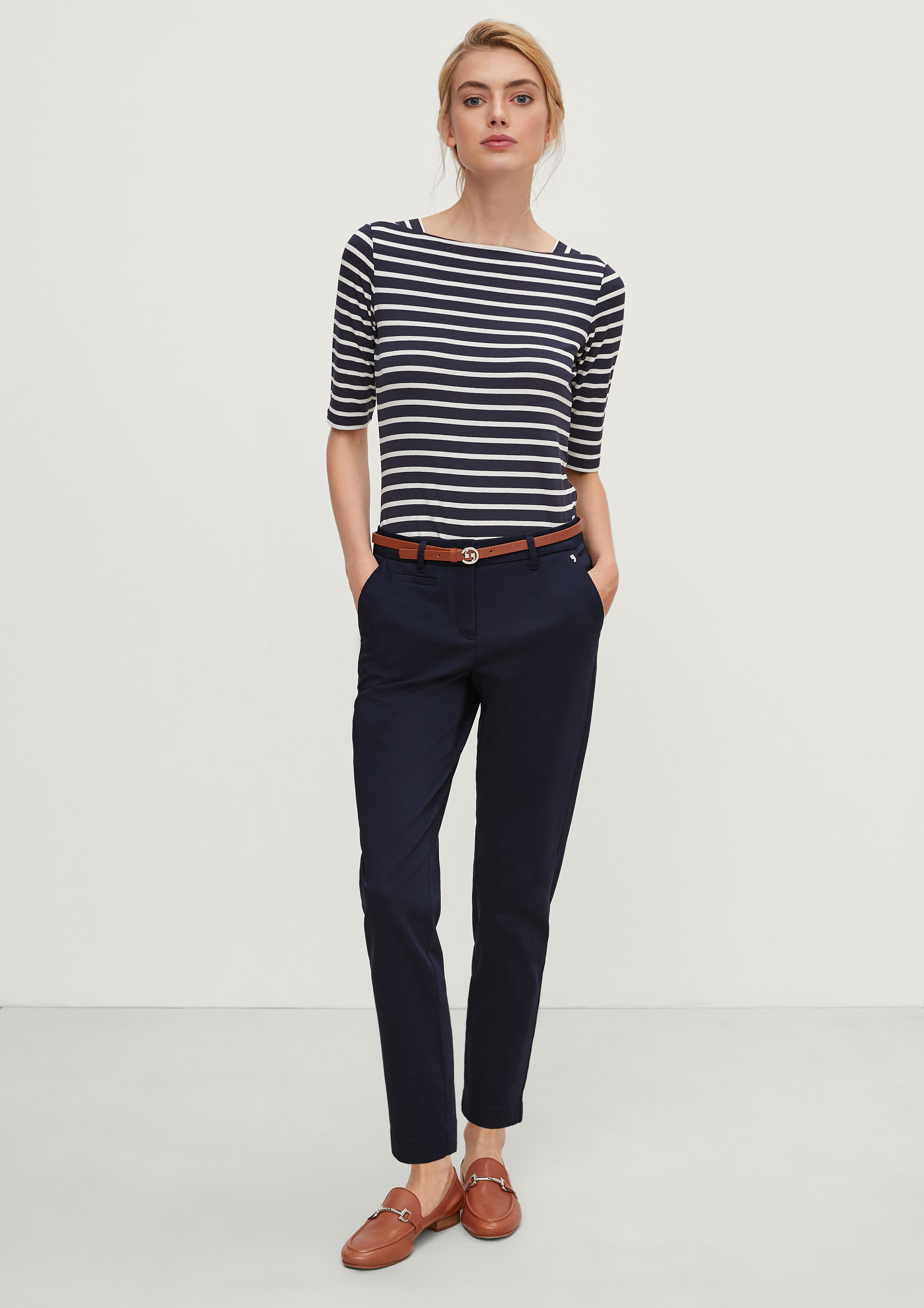 Slim: Chino-Hose mit Gürtel - navy