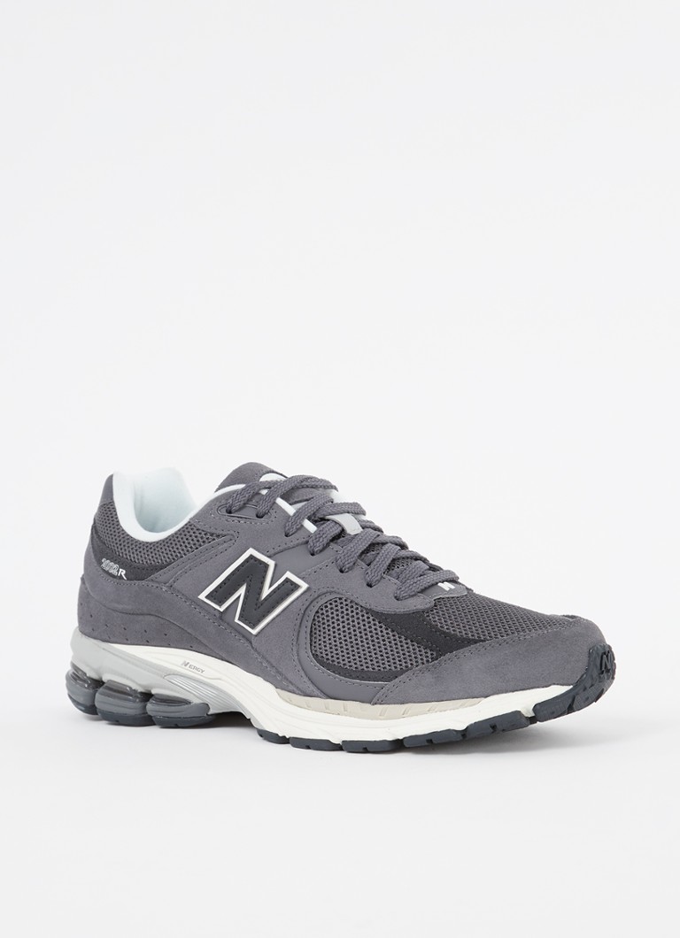 Patike New Balance 2002R s detaljima od antilopa i mrežaste kože
