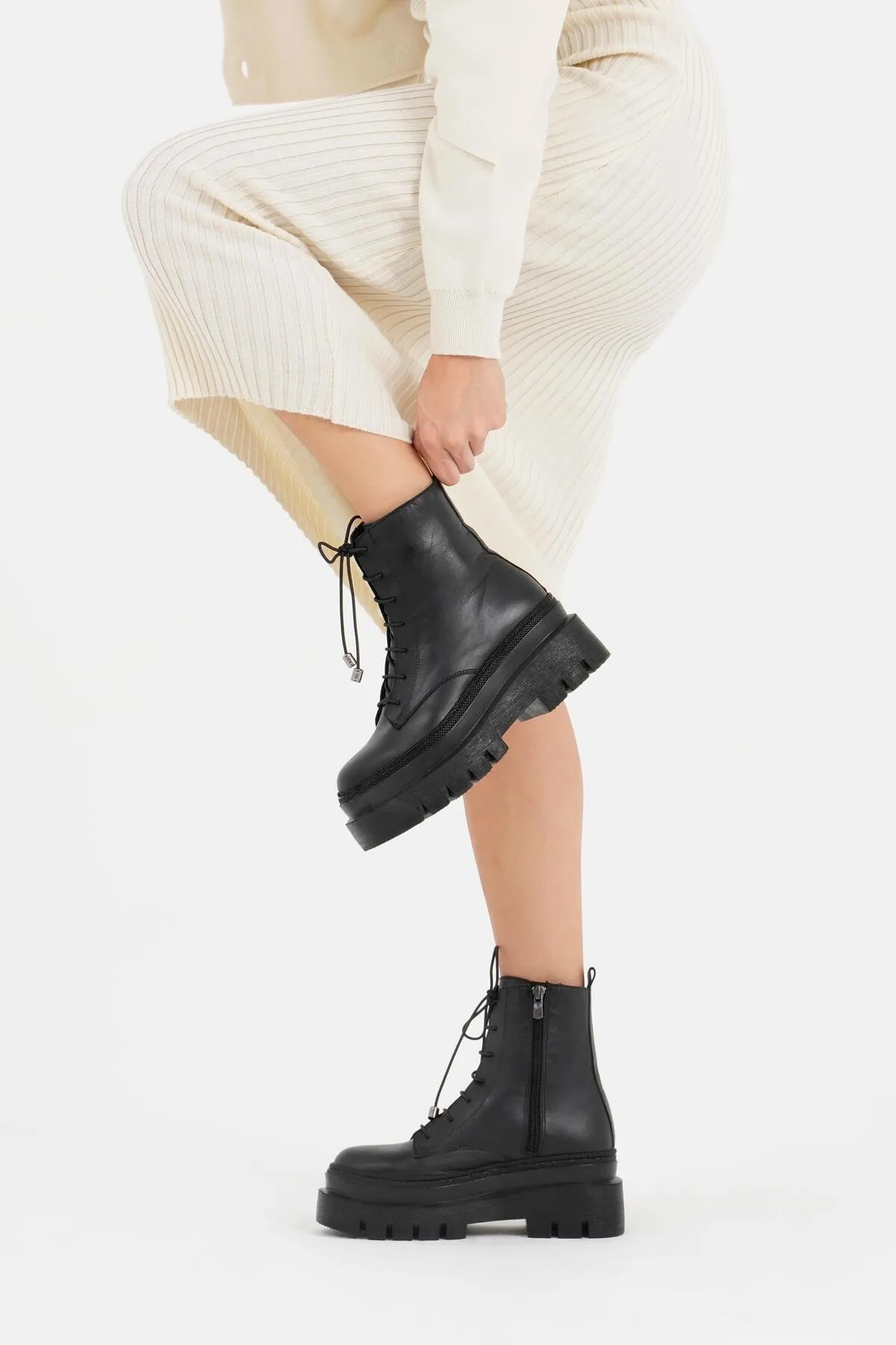 CZ London  Damen-Winterstiefel zum Schnüren aus Leder mit dicker Sohle