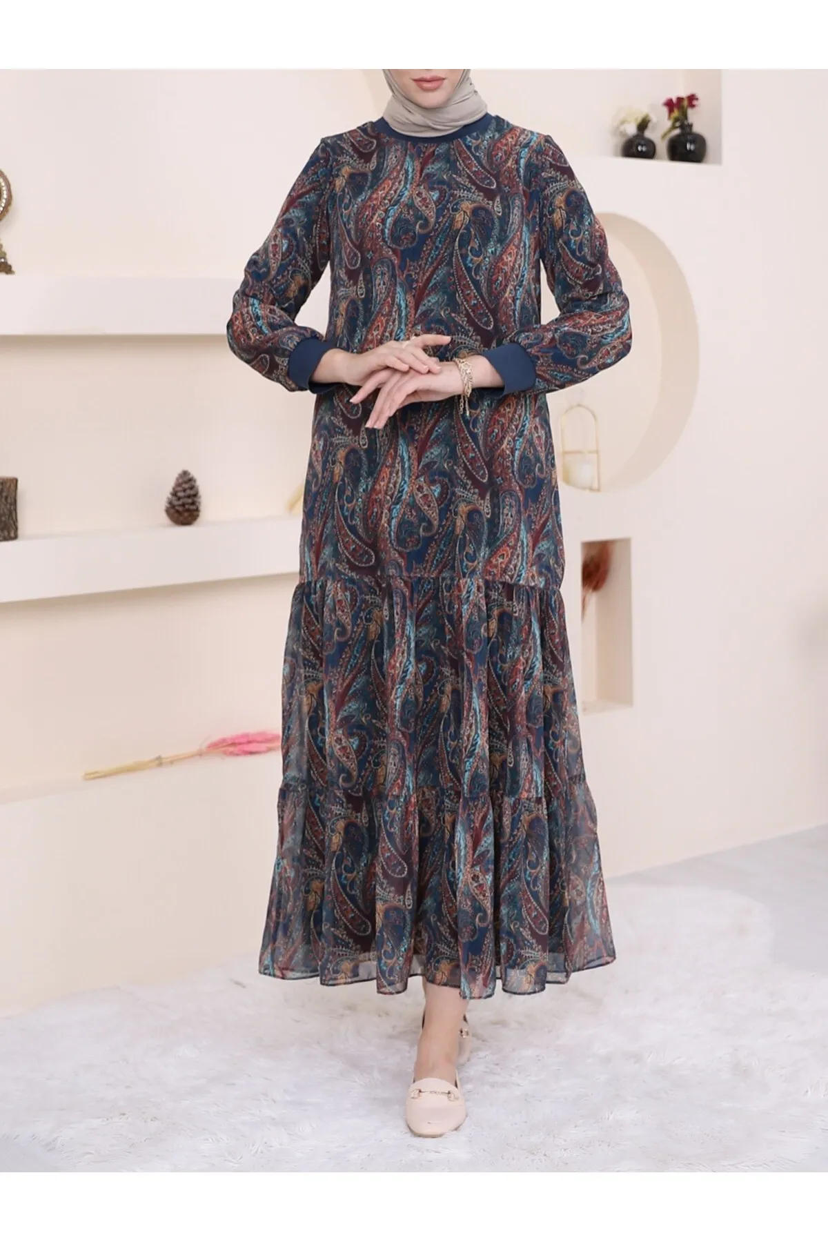 Modamorfo  Teilweise gefüttertes Chiffonkleid mit ethnischem Musterrock