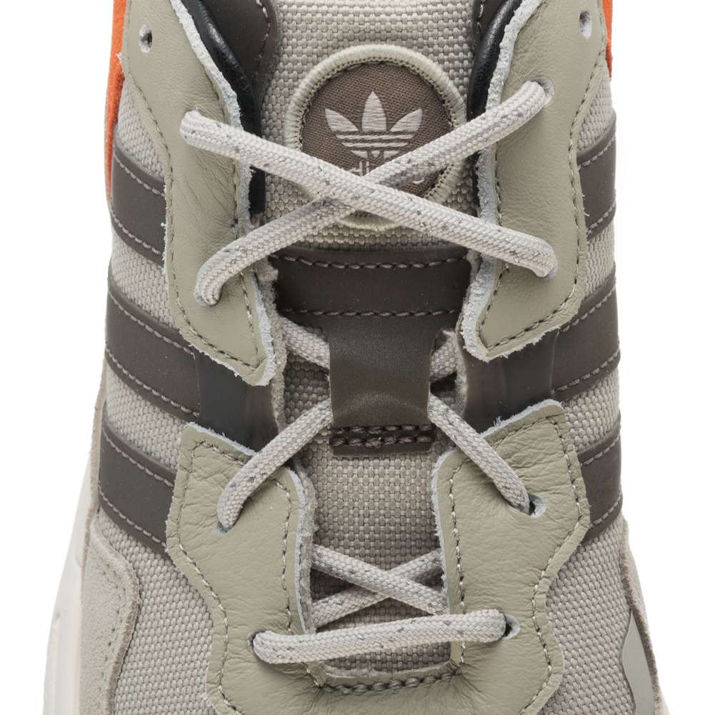 adidas Originals YUNG-96 Trail Sneaker EE6668