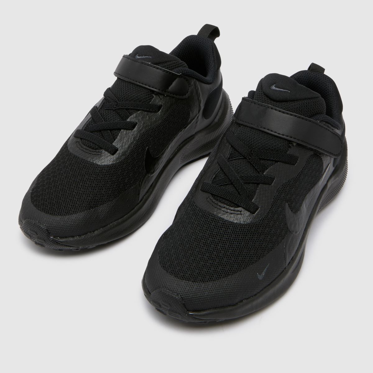 Črni športni copati Nike Revolution 7 Junior