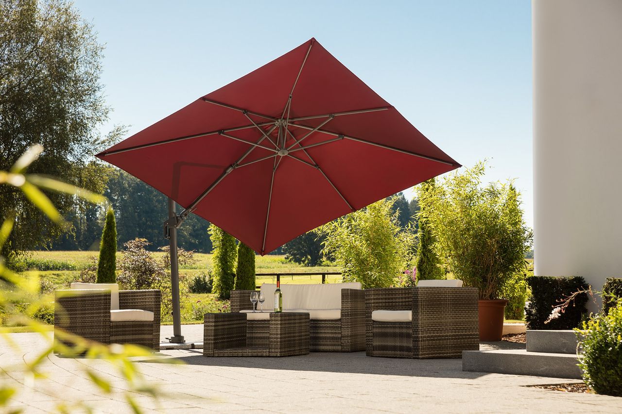 Schneider Schirme Schneider Ampelschirm RHODOS TWIST ca. 300 x 300 cm, bordeaux