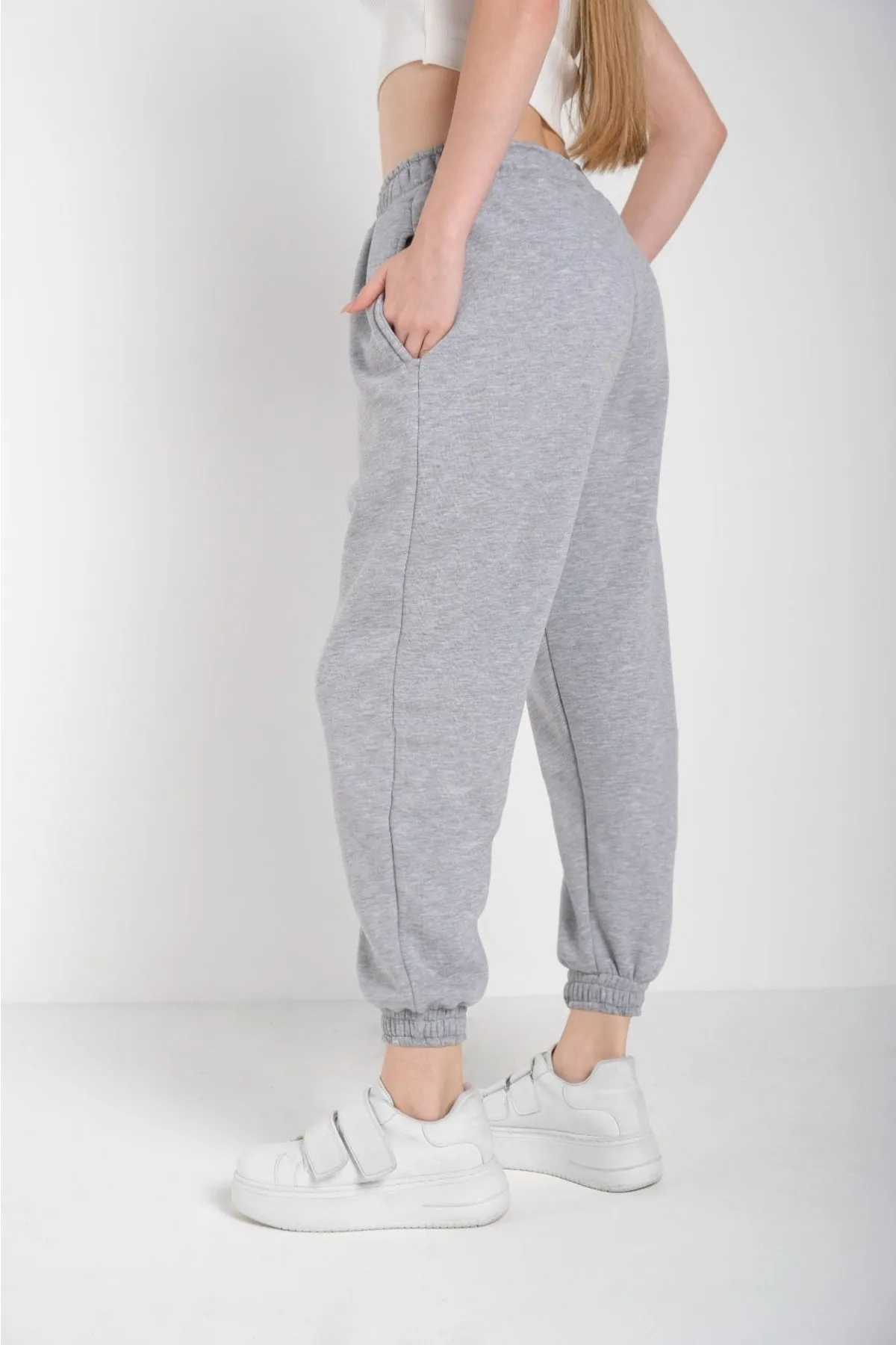 MODAGEN  Graue, einfarbige, elastische Oversize-Jogginghose für Damen