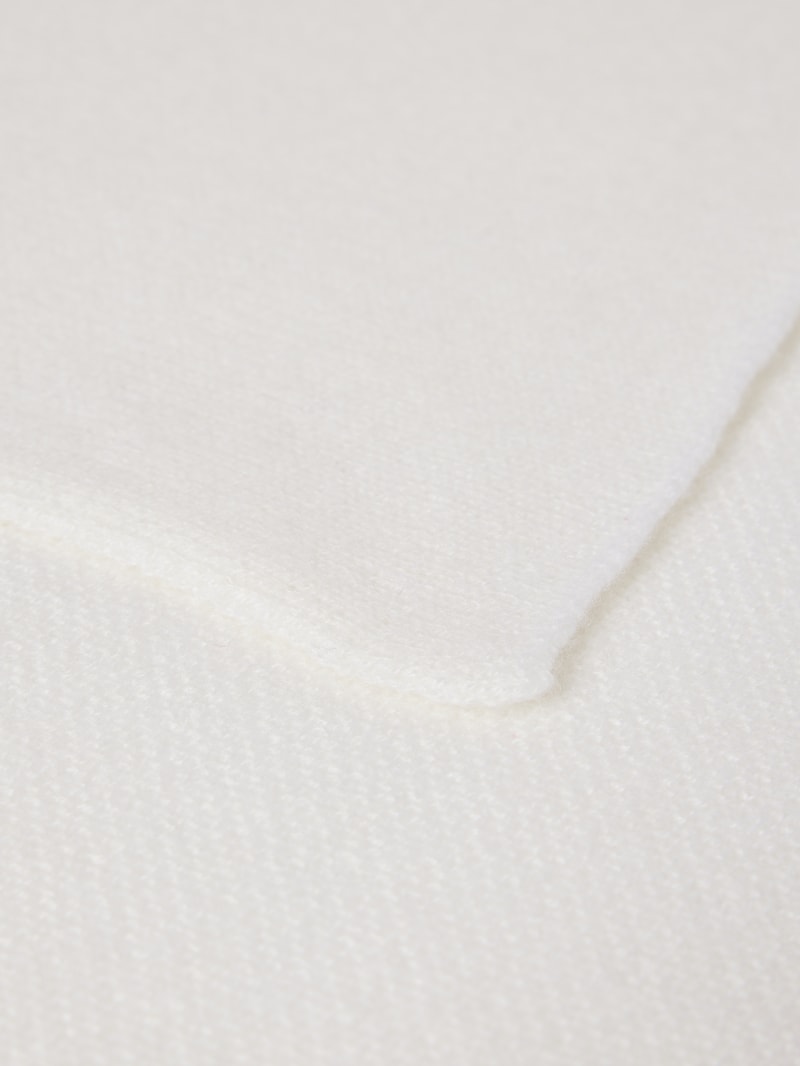 Kaschmirschal im unifarbenen Design in offwhite