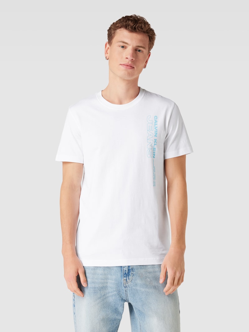 T-Shirt mit Label-Print in weiss