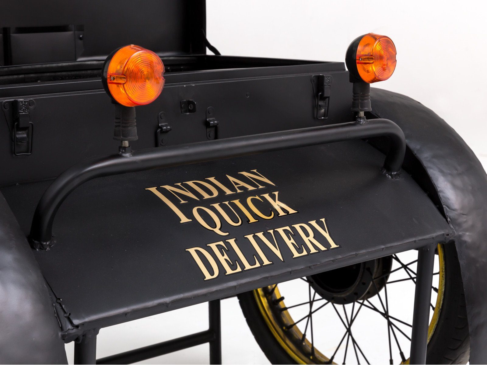 massivum Bartisch Bar Delivery