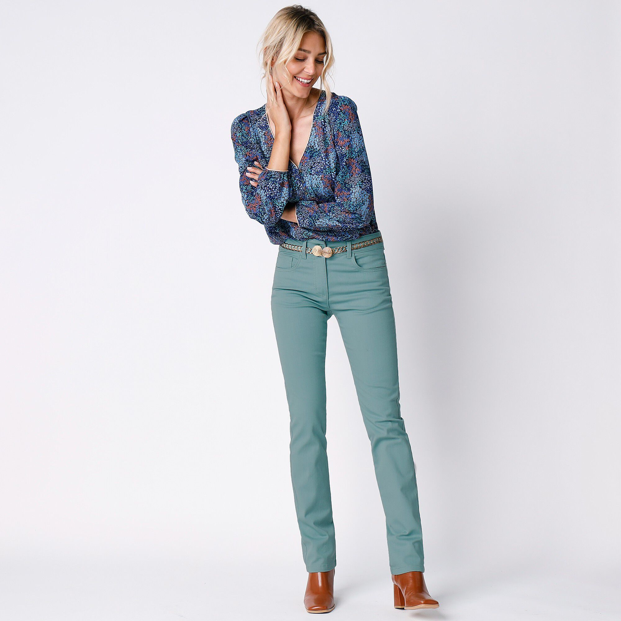 Pantalon droit gainant