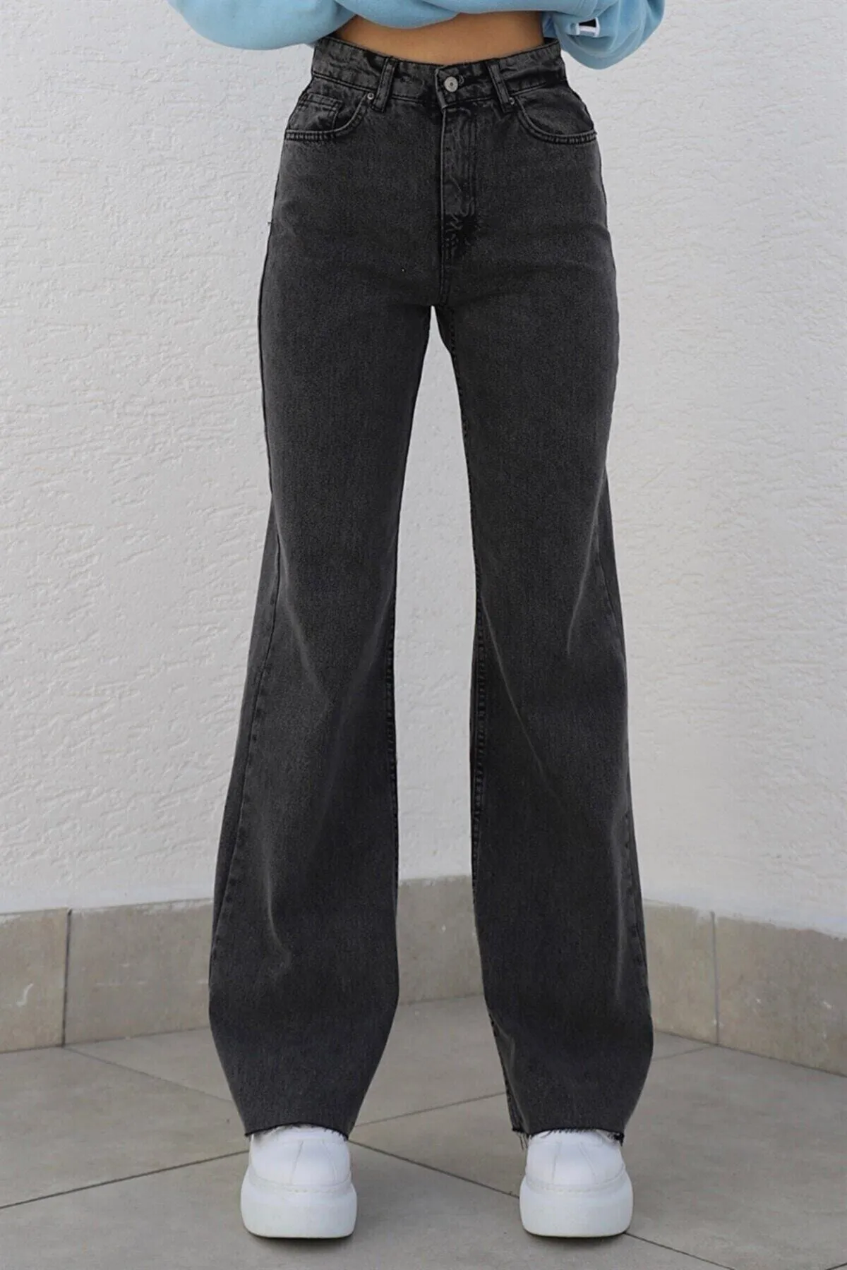 Livik  Shala Denim-Jeans mit weitem Bein aus geräuchertem Lycra
