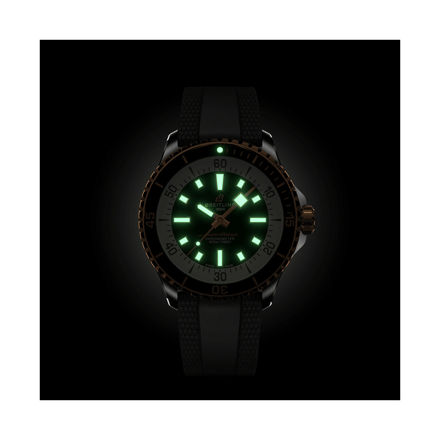 Breitling Herrenuhr Superocean Automatic 42