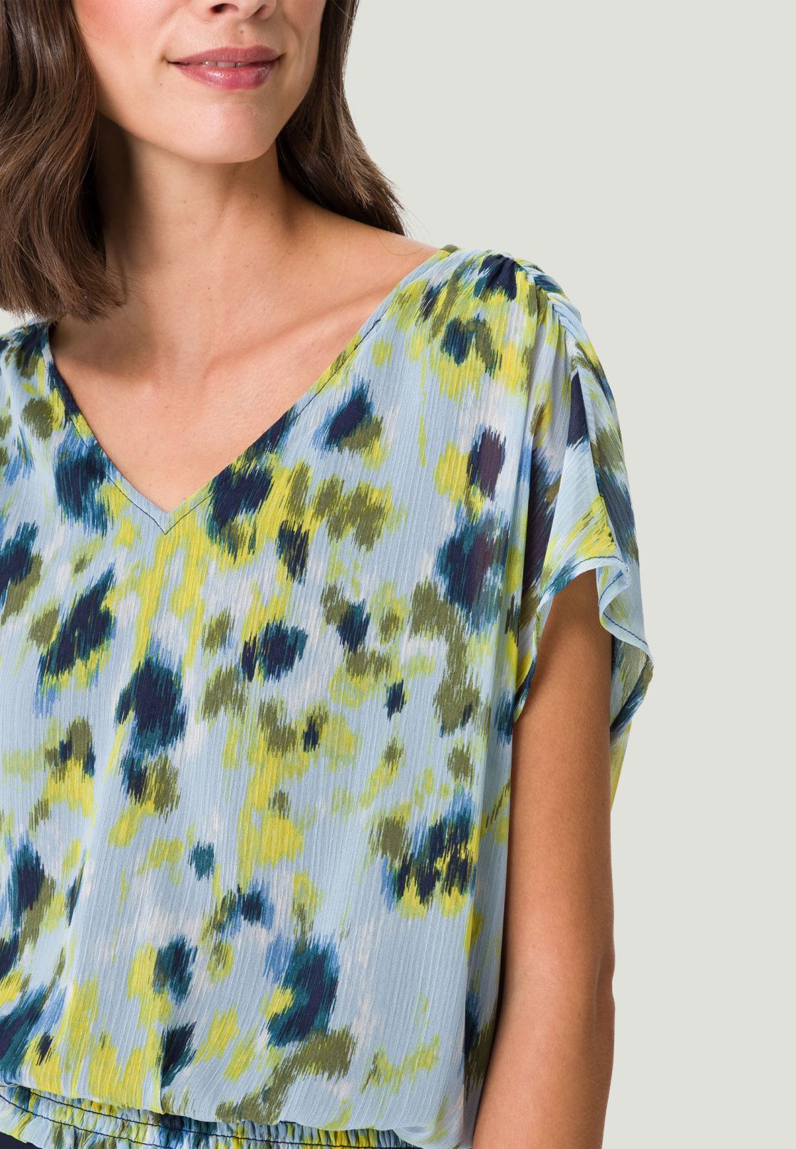 Chiffonbluse mit Rückenausschnitt