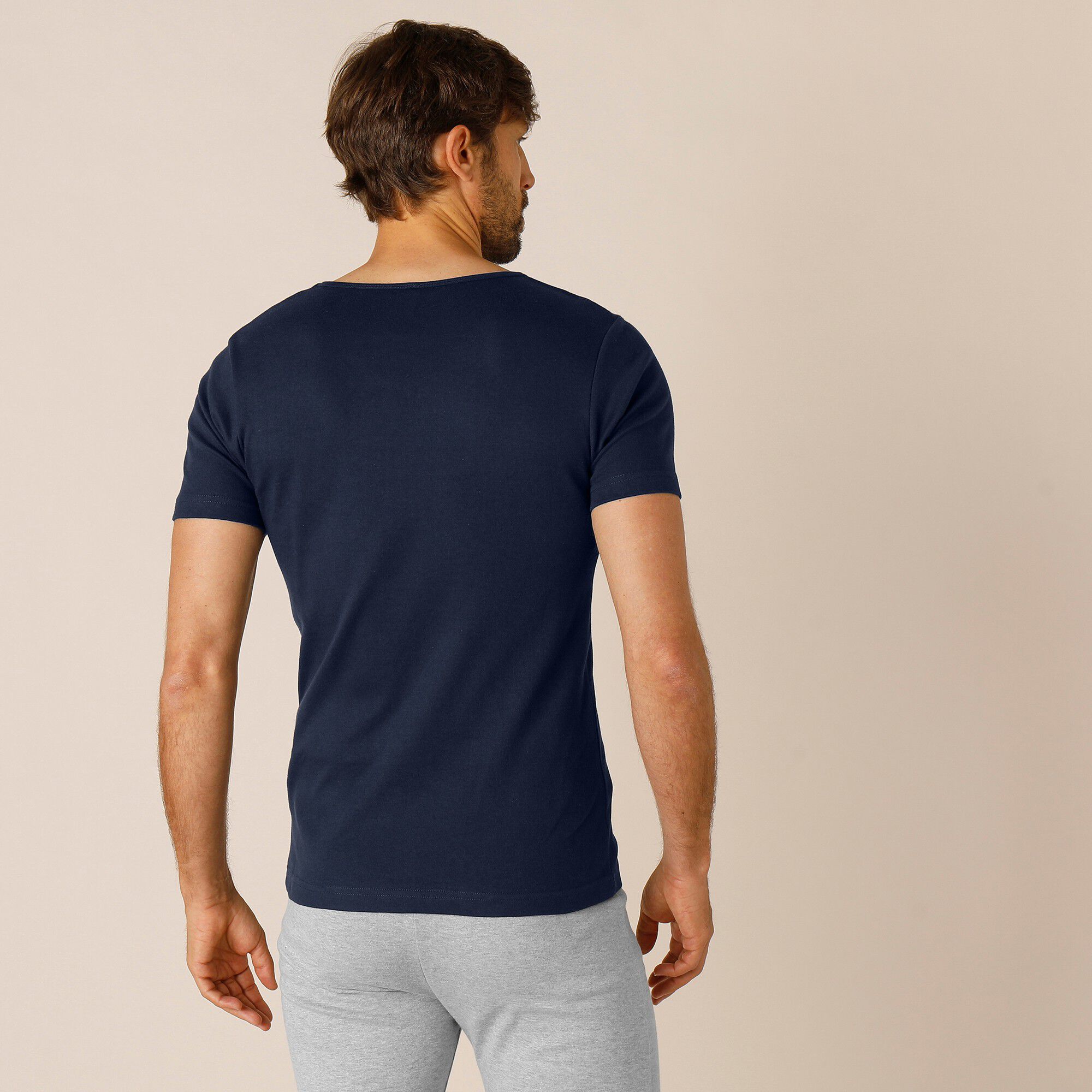 Tee-shirt sous-vêtement homme col V manches courtes coton