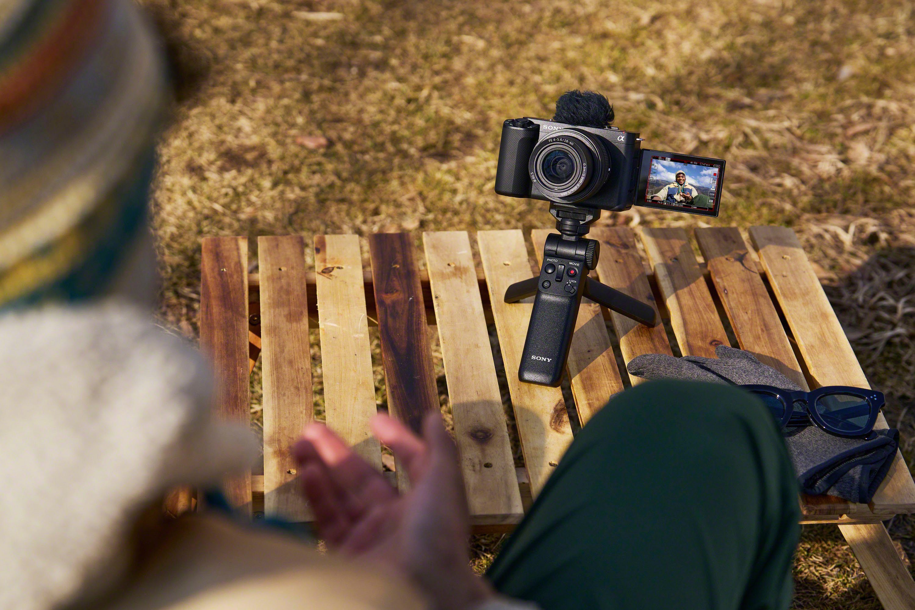 Sony ZV-E1L inkl. SEL-2860 Kit Systemkamera (28–60-mm-Zoomobjektiv, 12,1 MP, Bluetooth, WLAN)