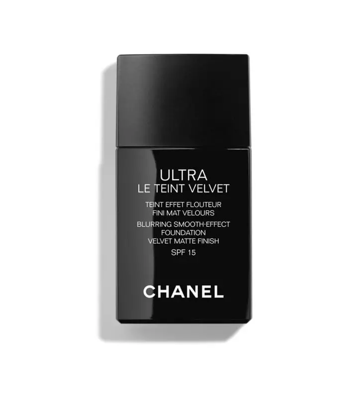 ULTRA LE TEINT VELVET Formule Ultra Légère et Longue Tenue Fini Mat Velours Effet Flouteur Teint Naturel Parfait