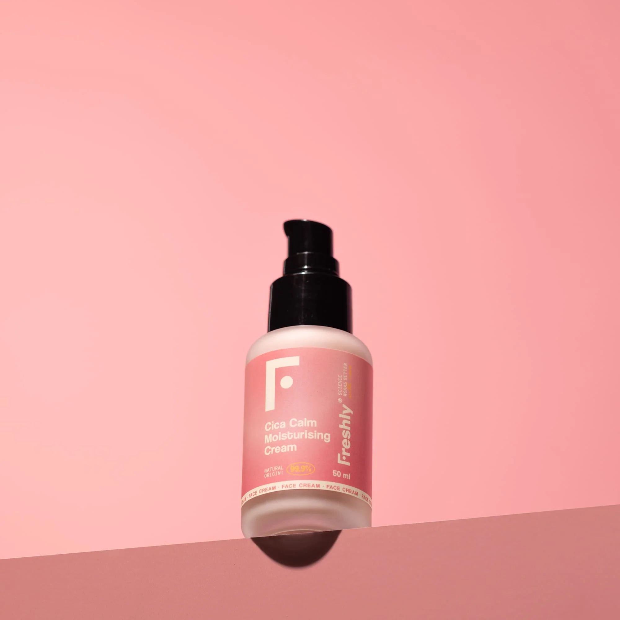 Cica Calm Hydraterende Crème - 24-uurs verzachtende gezichtsbehandeling, 24-uurs hydraterende gezichtsbehandeling
