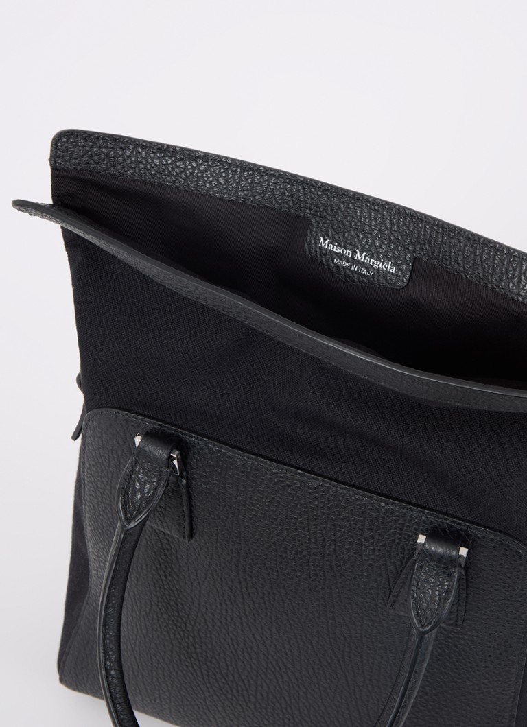 Maison Margiela 5AC Daily vertikālā iepirkumu soma no teļādas ar noņemamu plecu siksnu.