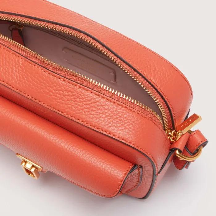 Coccinelle Beat Soft small
