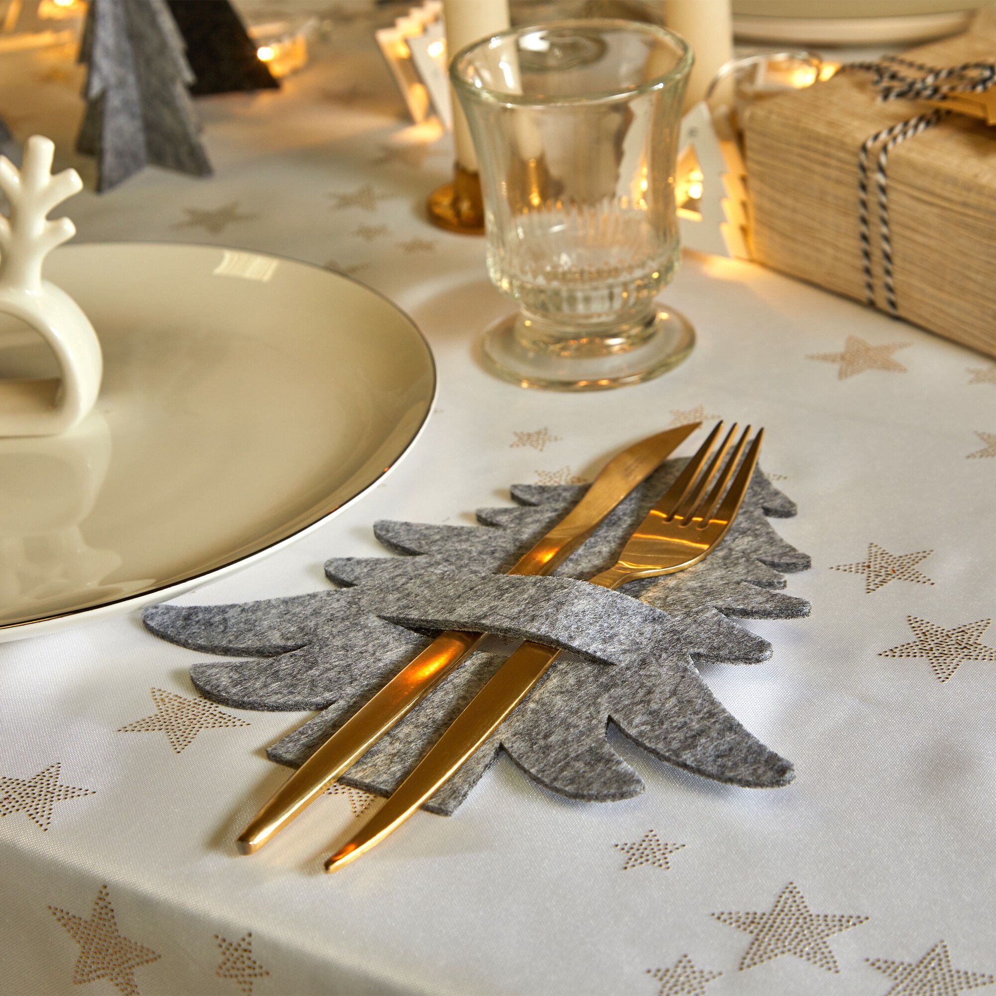 Lot de 4 porte-serviettes ou porte-couverts sapin feutrine