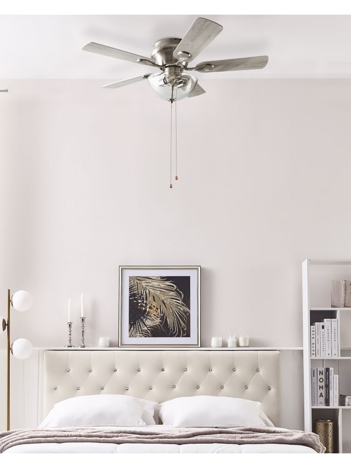 Beliani Deckenventilator mit Licht SIRAMA in Silber/Heller Holzfarbton günstig kaufen onesize