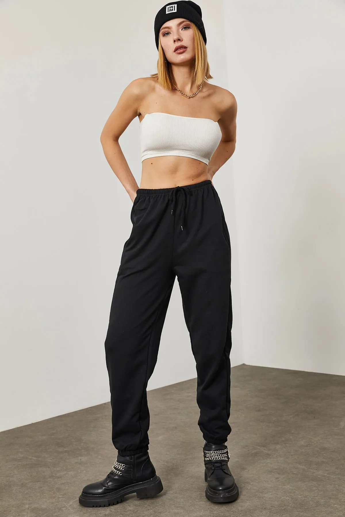 XHAN  Schwarze Damen-Jogginghose mit Spitzenbund 0YZK8-10364