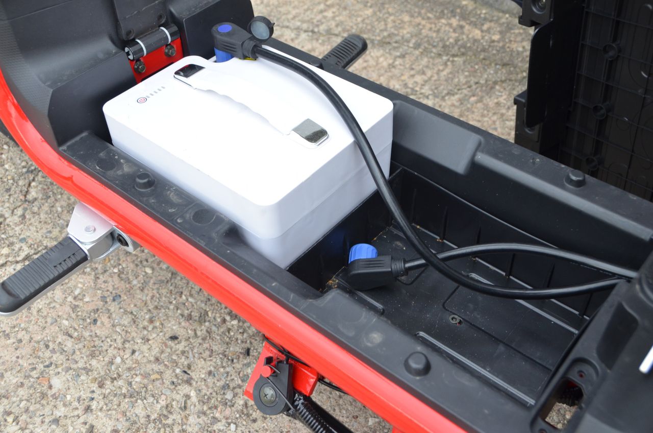 ARI Motors ARI 45 Elektroroller Lastenmoped E-Roller inkl. Speditionskosten & vor Ort Einweisung
