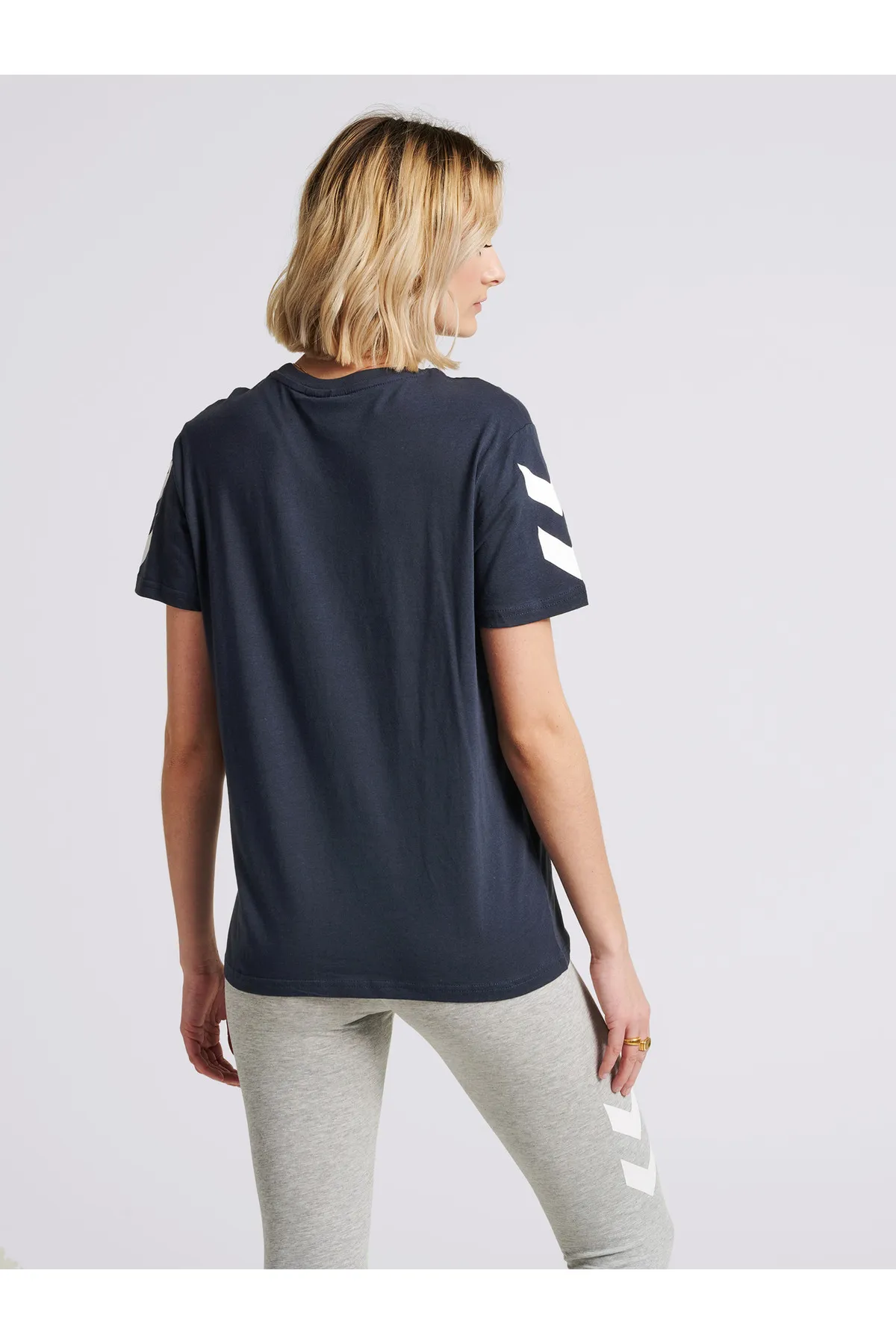 hummel  hmlLEGACY CHEVRON T-SHIRT