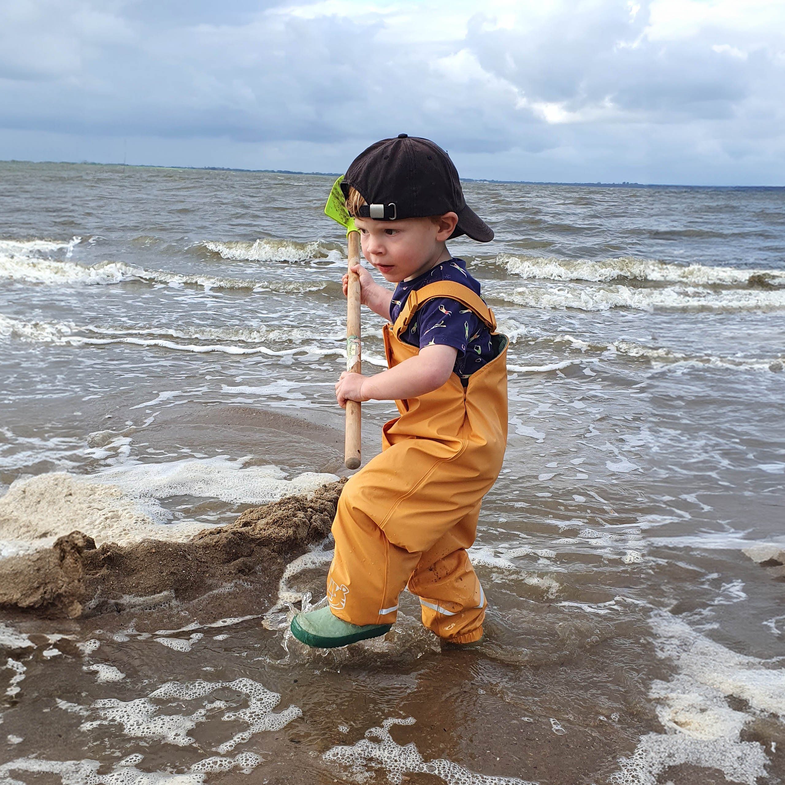 Little Tiger® Regen- und Matschlatzhose Regenhose für Kinder, mit Fleece gefüttert, winddicht, wasserdicht Unisex, für Kinder Mädchen & Jungen, Matsch- und Buddelhose, Schulterträger